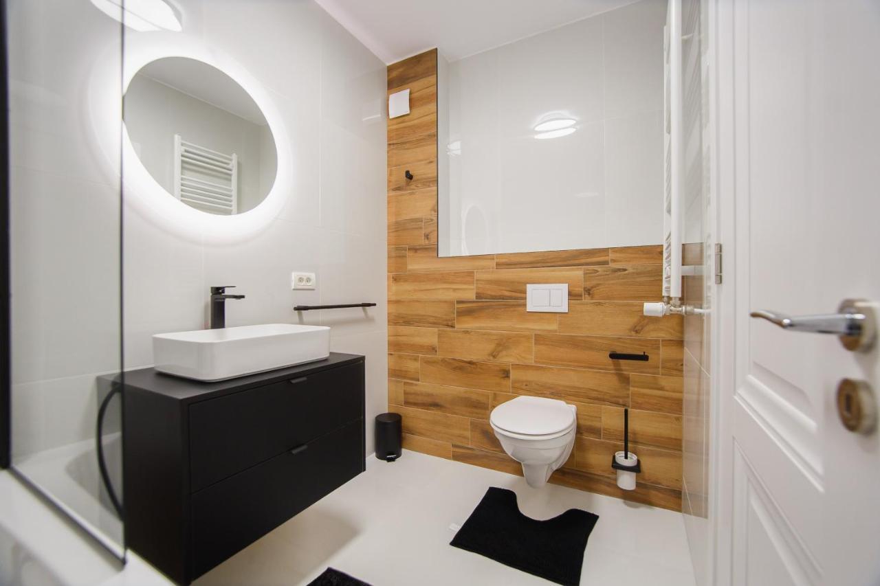 Chocolate Delight At West Residence Oradea Exteriér fotografie